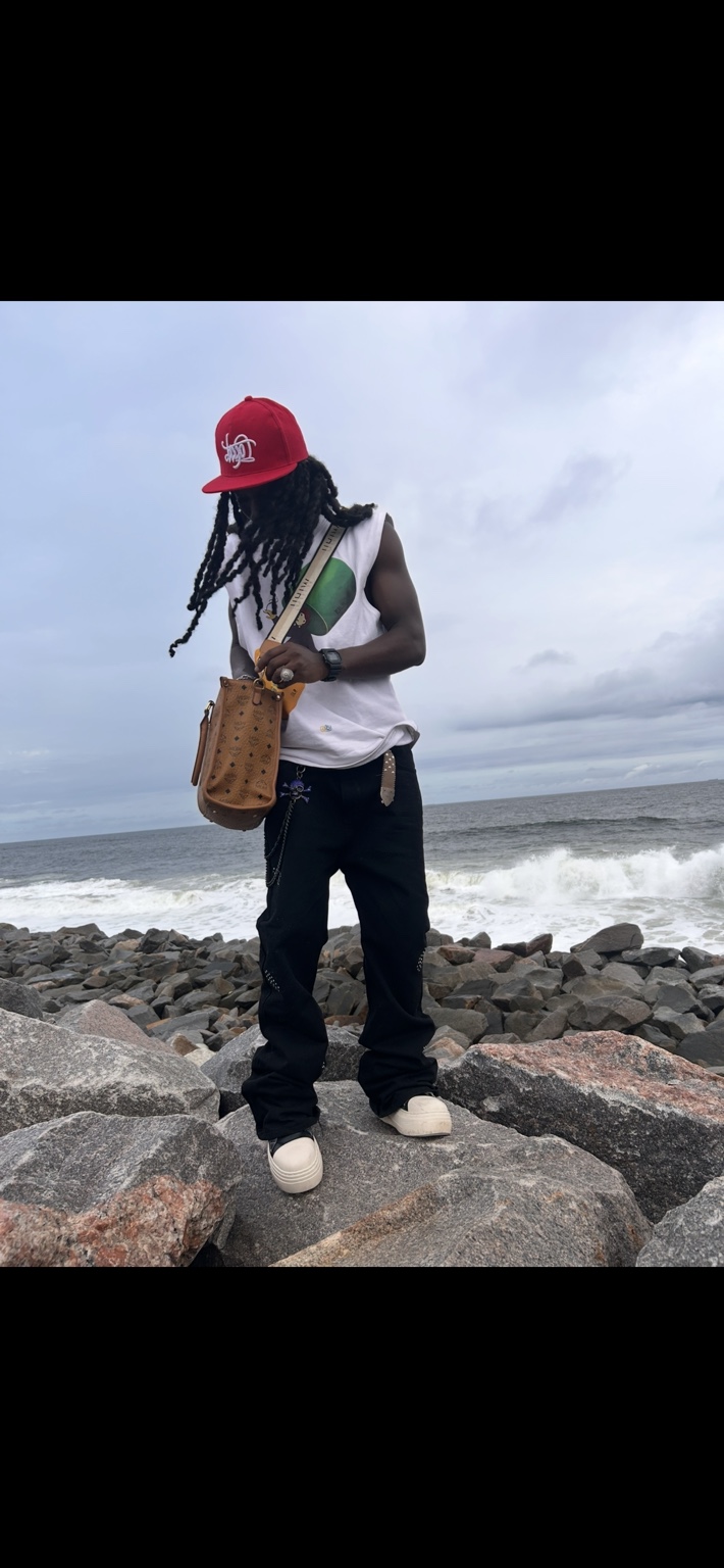 BillieBoi on the coast